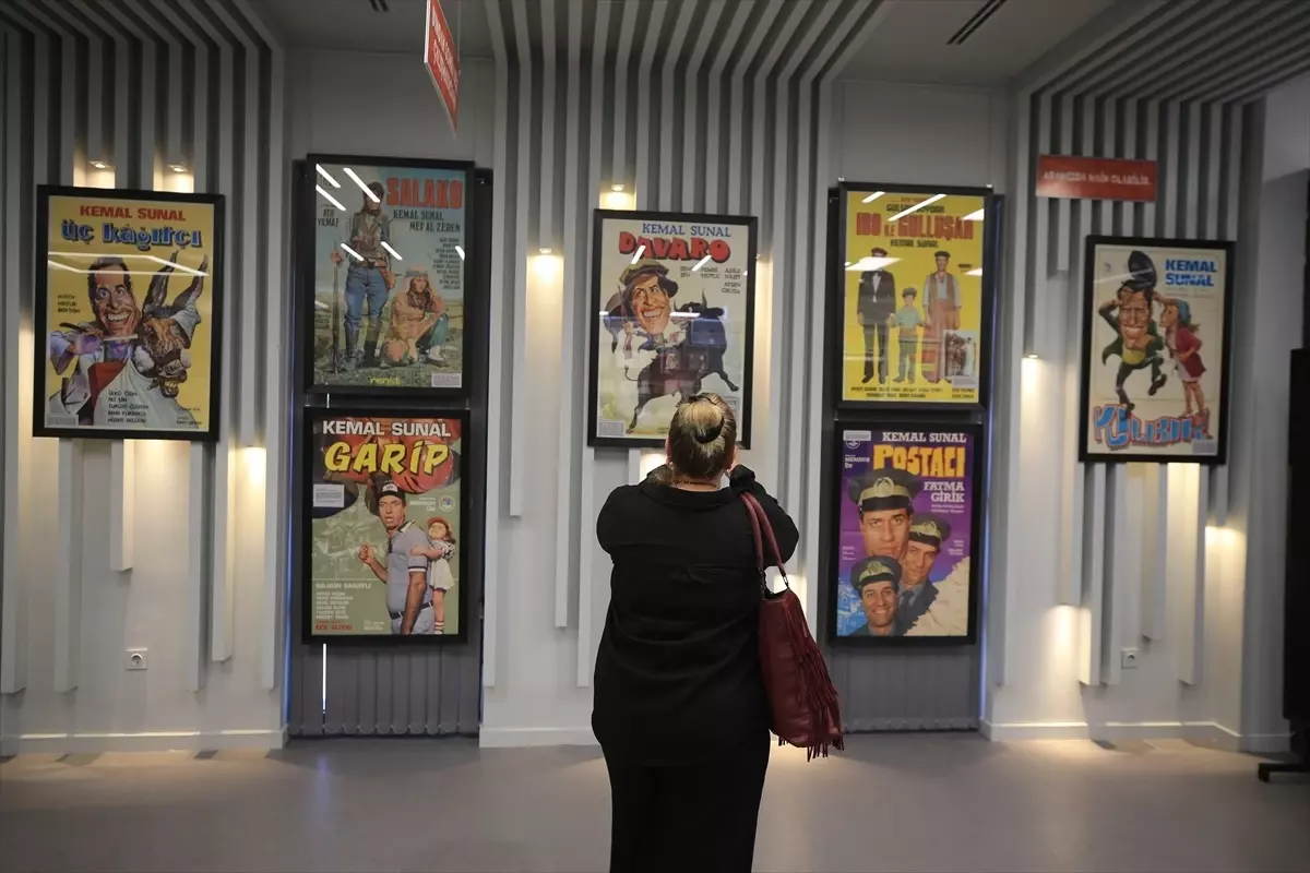 Yeşilçam filmlerinin afişlerinin yer aldığı sergi Kayseri’de açıldı